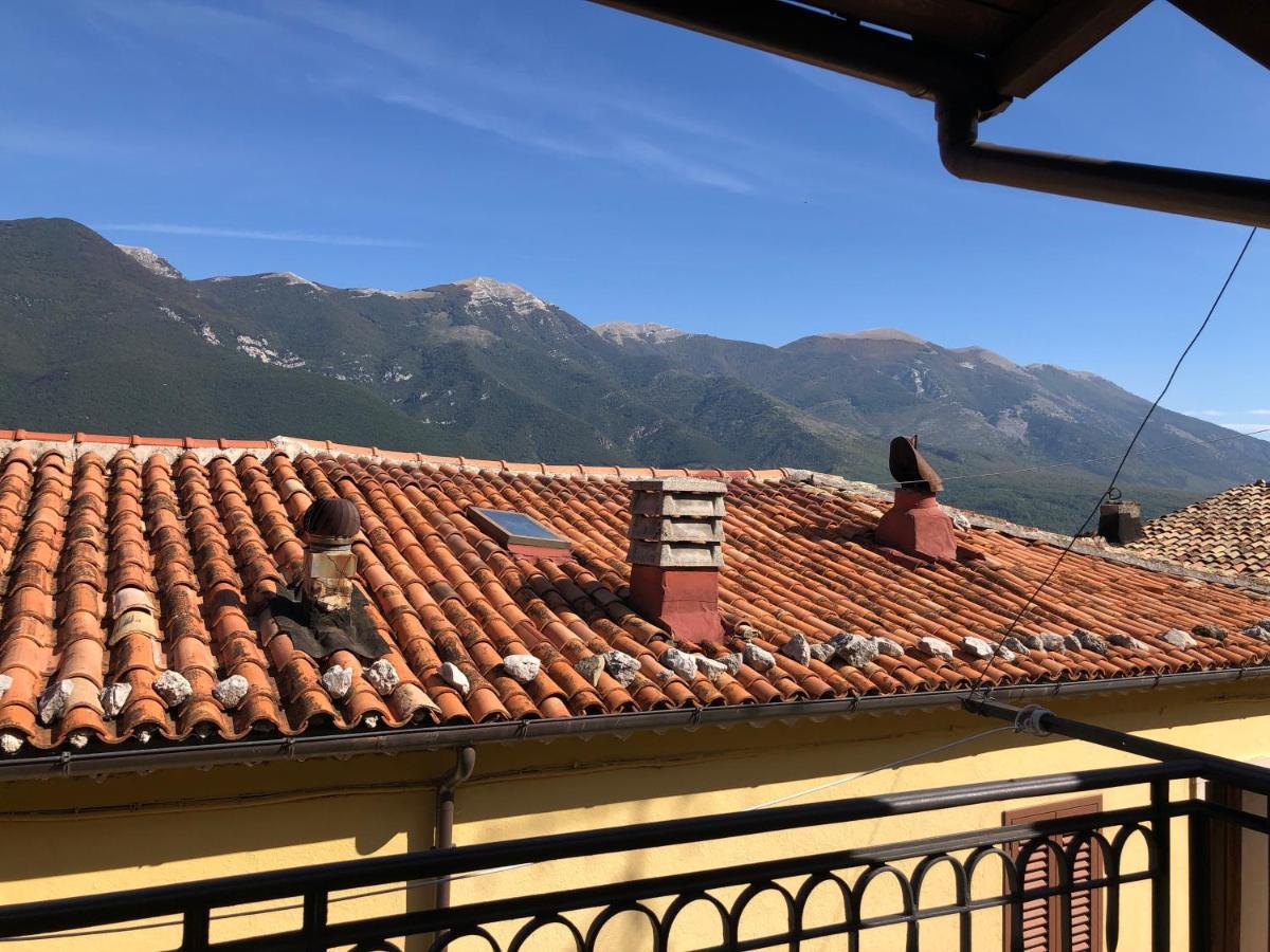 Il Riccio, Valle Roveto Country House Roccavivi ภายนอก รูปภาพ